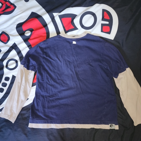 Long Sleeve Vancouver Canucks T-Shirt - Picture 2 of 2